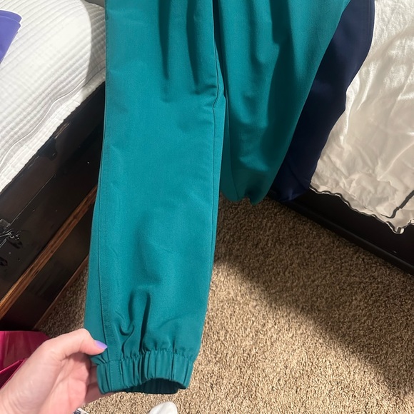 FIGS Rafaela Cargo ScrubJumpsuit X 3 - Picture 5 of 10